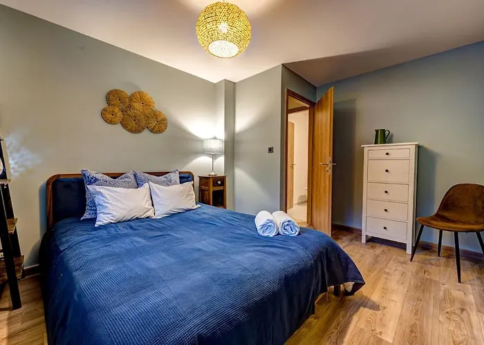 Beautiful New Flat By The Forest Chamonix