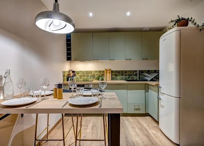 Apartment Beautiful New Flat By The Forest