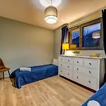 Beautiful New Flat By The Forest Appartement