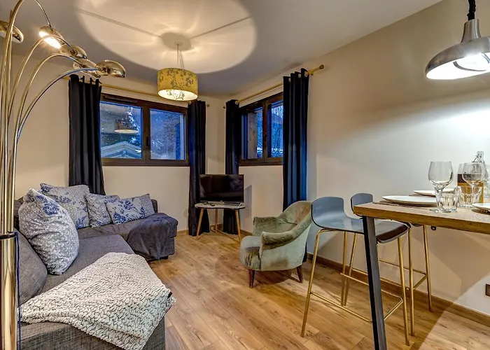 Beautiful New Flat By The Forest